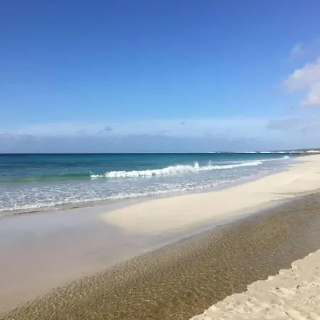 Апартаменты Cheap & Chic En De 2 *